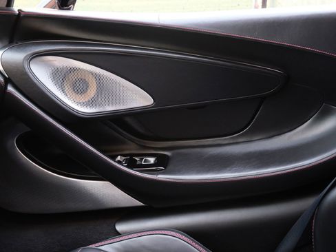 Used 2025 McLaren GTS image 20