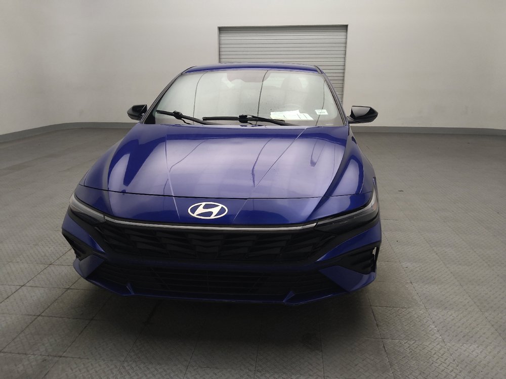 Used 2025 Hyundai Elantra Sport FWD image 15