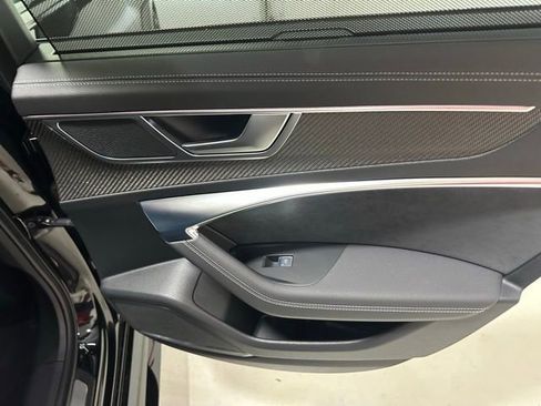 Used 2022 Audi RS 6 4.2 image 41