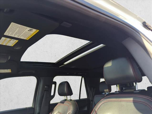 Used 2021 Ford Expedition Limited AWD/4WD image 23