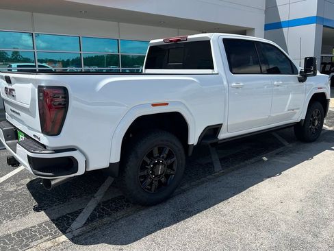 New 2026 GMC Sierra 2500 AT4 w/ AT4 Premium Plus Package AWD/4WD image 4