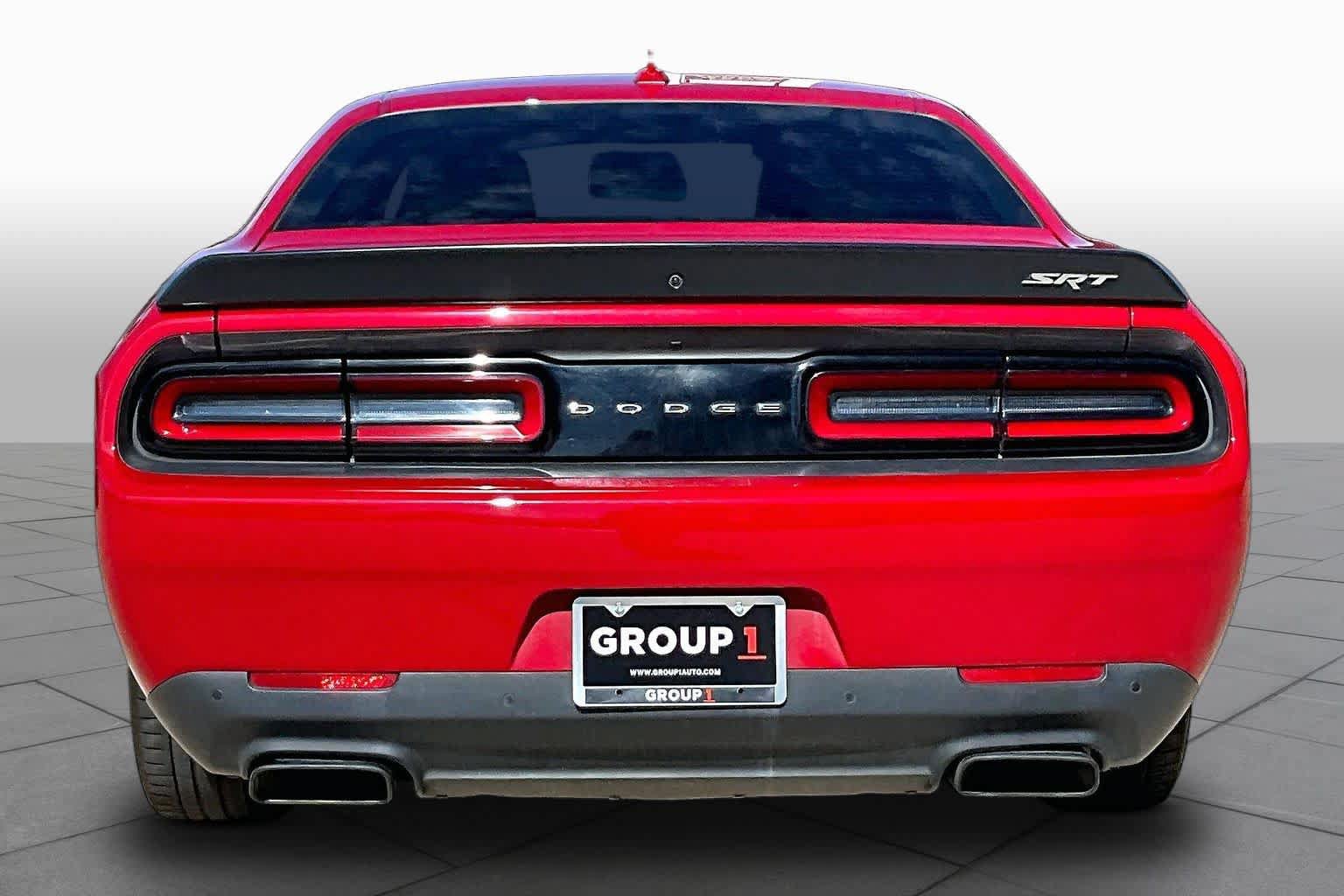 Used 2016 Dodge Challenger SRT Hellcat RWD image 4