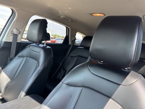 Used 2023 Kia Sportage EX FWD image 27