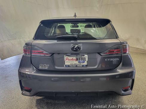 Used 2016 Lexus CT 200h w/ Navigation Package FWD image 7