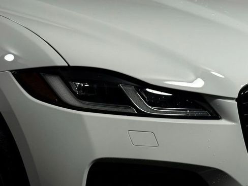 New 2025 Jaguar F-PACE R-Dynamic S image 15