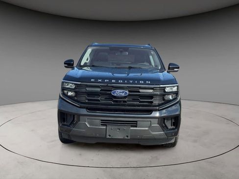 Used 2025 Ford Expedition Active AWD/4WD image 15