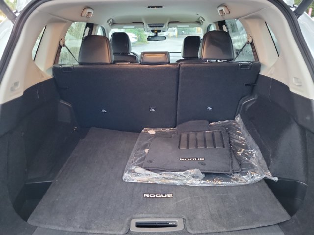Used 2026 Nissan Rogue SL AWD/4WD image 9