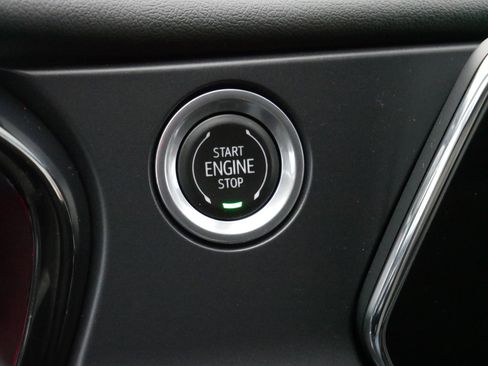 Used 2022 Chevrolet Blazer RS w/ Enhanced Convenience Package image 31