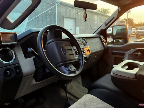 Used 2008 Ford F350 Lariat image 6