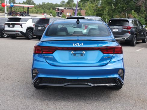 Used 2023 Kia Forte GT-Line w/ GT-Line Technology Package FWD image 4