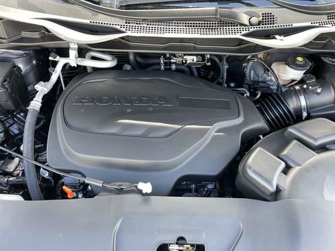 New 2026 Honda Odyssey Touring image 10