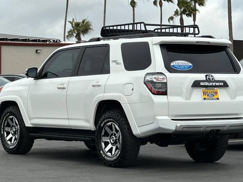 Used 2021 Toyota 4Runner TRD Off-Road Premium w/ Moonroof Package AWD/4WD image 6