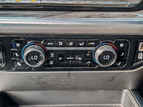 Certified 2024 Chevrolet Silverado 1500 LTZ AWD/4WD image 25