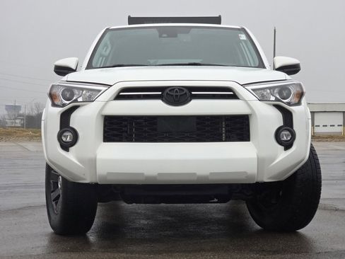 Used 2021 Toyota 4Runner Trail Special Edition image 3
