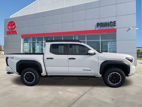 New 2024 Toyota Tacoma TRD Off-Road image 3