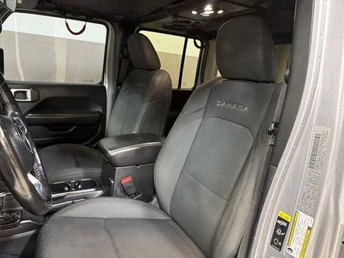 Used 2020 Jeep Wrangler Unlimited Sahara AWD/4WD image 16