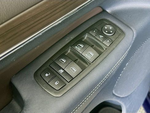 Used 2014 Jeep Grand Cherokee Overland w/ Advanced Technology Group AWD/4WD image 24