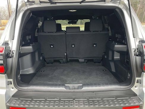 Used 2025 Toyota 4Runner SR5 image 11