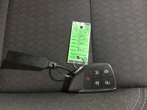 Used 2023 Chevrolet Tahoe LS AWD/4WD image 47