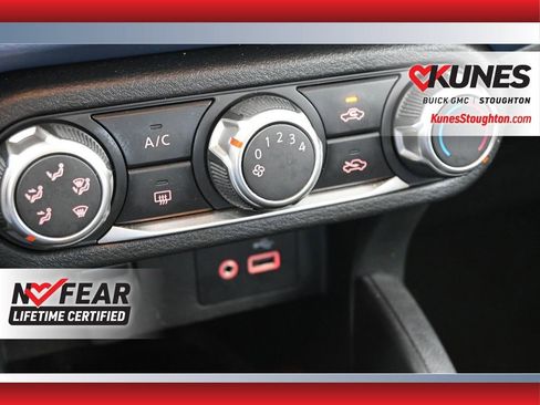 Used 2023 Nissan Versa SV image 24