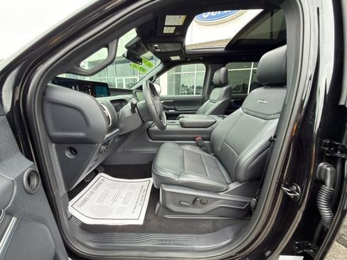 Used 2025 Ford Expedition Max Platinum w/ Stealth Performance Package AWD/4WD image 30