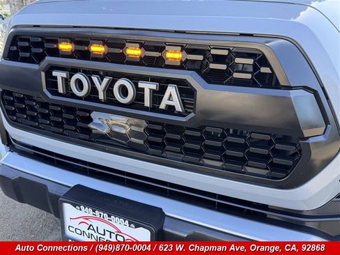 Used 2019 Toyota Tacoma TRD Sport w/ Technology Package RWD image 27