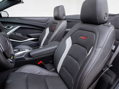 Used 2023 Chevrolet Camaro SS image 18