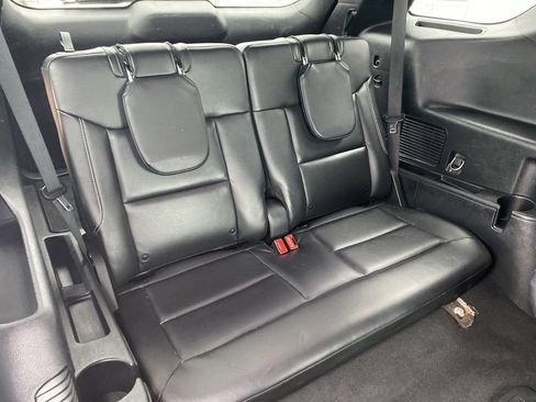 Used 2022 Ford Explorer ST w/ ST Street Pack image 15