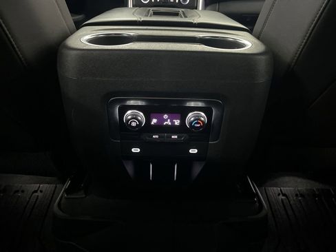 Used 2021 GMC Yukon SLT AWD/4WD image 29