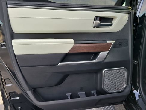 Used 2023 Toyota Tundra Capstone image 11