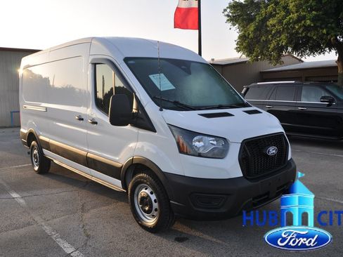 Used 2026 Ford Transit 250 148 Medium Roof RWD image 7