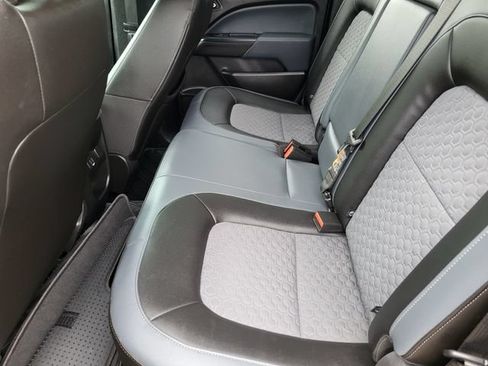 Used 2019 Chevrolet Colorado Z71 AWD/4WD image 22