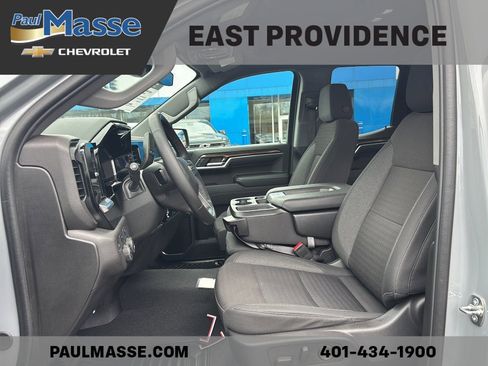 Used 2024 Chevrolet Silverado 1500 LT image 18