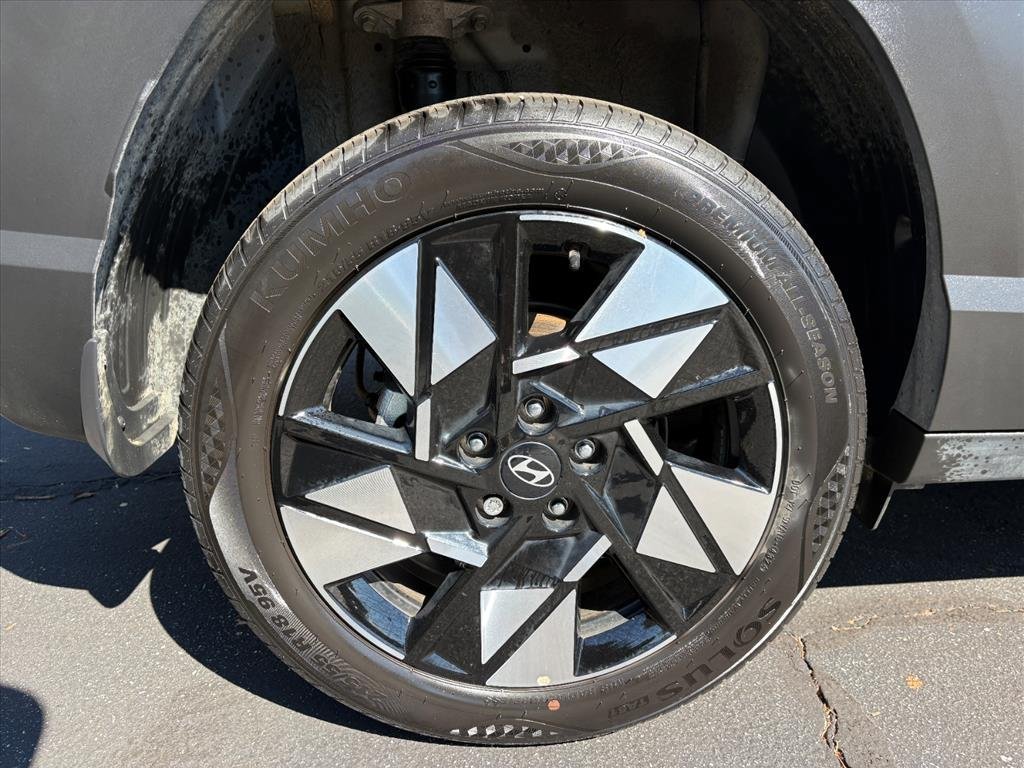 Certified 2025 Hyundai Kona SEL AWD/4WD image 24