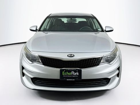 Used 2016 Kia Optima LX FWD image 2