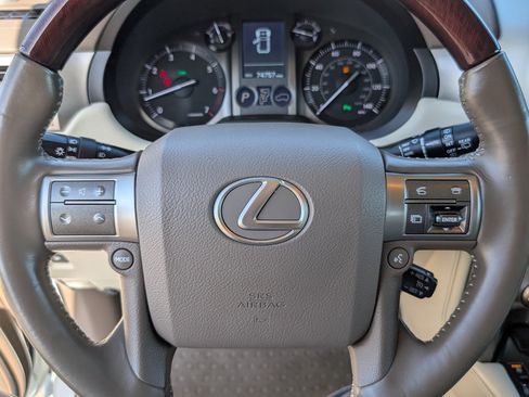 Used 2019 Lexus GX 460 Premium w/ Premium Package AWD/4WD image 19