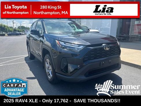 Used 2025 Toyota RAV4 XLE AWD/4WD image 1