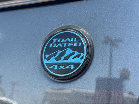 Used 2021 Jeep Wrangler Unlimited Sahara image 32