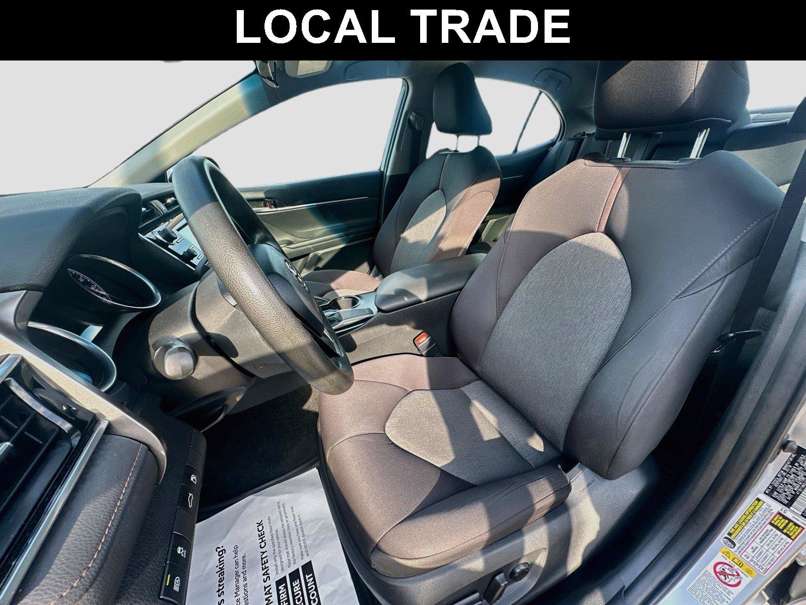 Used 2018 Toyota Camry LE FWD image 5