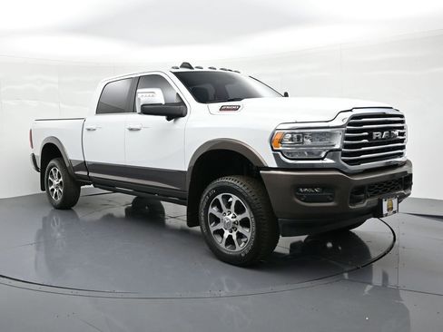 Used 2024 RAM 2500 Limited w/ Towing Technology Group AWD/4WD image 4