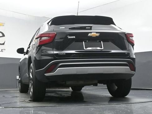 Used 2025 Chevrolet Trax LT FWD image 54