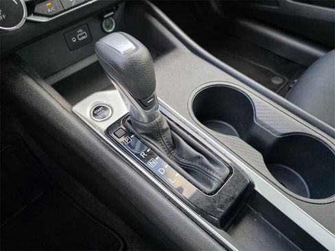 Used 2024 Nissan Altima 2.5 S image 20