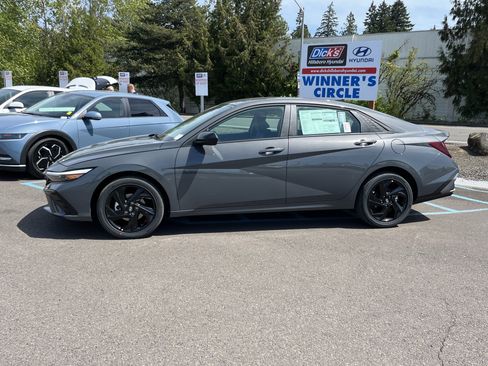 New 2026 Hyundai Elantra Sport FWD image 2