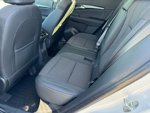 Used 2023 Buick Envision Preferred image 13