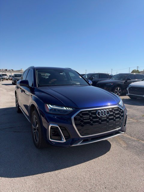 Used 2024 Audi Q5 2.0T Prestige w/ Prestige Package AWD/4WD image 3