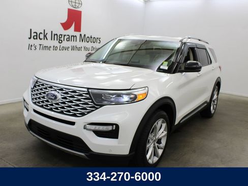Used 2023 Ford Explorer Platinum w/ Premium Technology Package RWD image 1