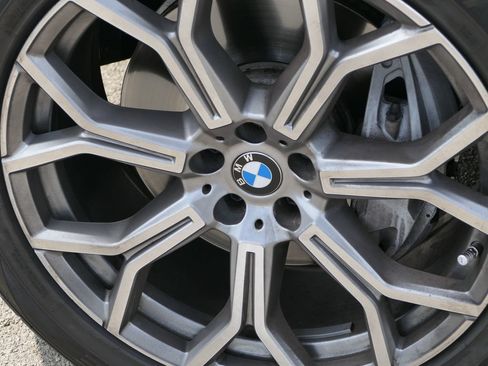 Used 2020 BMW X7 xDrive40i AWD/4WD image 9