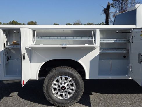 New 2026 GMC Sierra 2500 Pro w/ Convenience Package AWD/4WD image 21