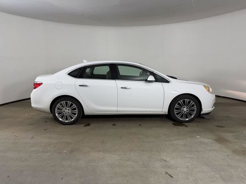 Used 2014 Buick Verano FWD image 6