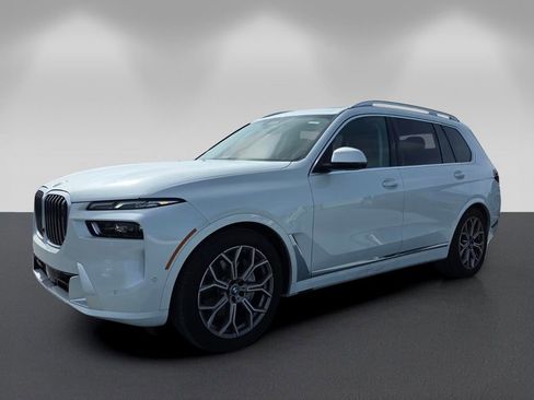 Certified 2024 BMW X7 xDrive40i AWD/4WD image 8